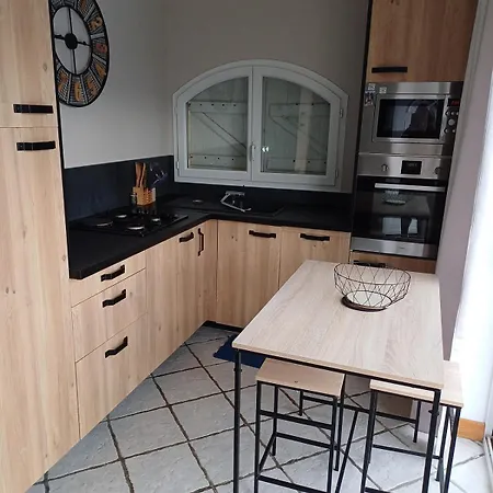 Bord De Apartment *